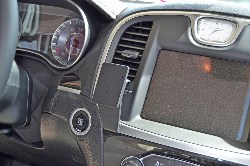 Brodit ProClip 855105 voor Chrysler 300 2015-2022 - productfoto zwarte ABS montagebasis