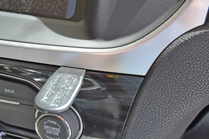 Brodit ProClip 855106 voor Chrysler 300 2015-2022 - montagepositie op dashboard