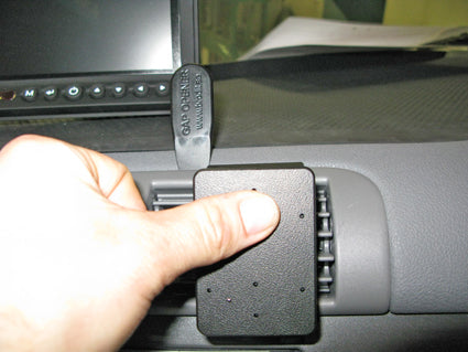 Brodit ProClip 855109 voor Daf CF 2014-2024 en TATRA PHOENIX Euro 6 2014-2024 - detail van dashboardmontage