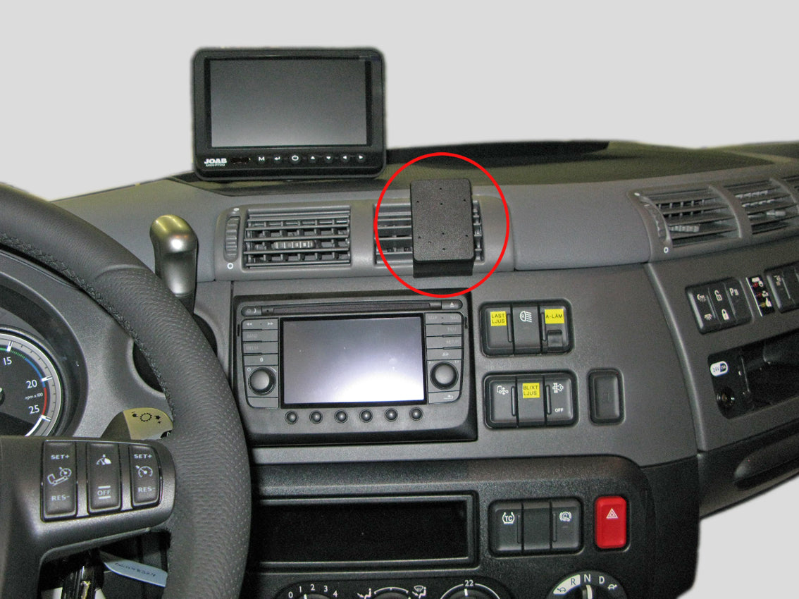 Brodit ProClip 855109 voor Daf CF 2014-2024 en TATRA PHOENIX Euro 6 2014-2024 - montagefoto 7