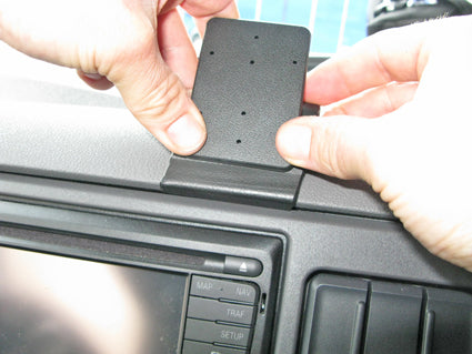 Brodit ProClip 855113 voor Daf XF 2014-2021 - detail van dashboardmontage