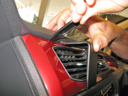 Brodit ProClip 855138 voor Volkswagen Caddy Life 2016-2020 - detail van dashboardmontage