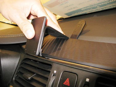 Brodit ProClip 855141 voor Renault Kadjar 2016-2022 - montagepositie op dashboard