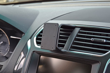 Brodit ProClip 855144 voor Ford Explorer Sport 2016-2019 en Ford Explorer 2016-2019 - detail van dashboardmontage