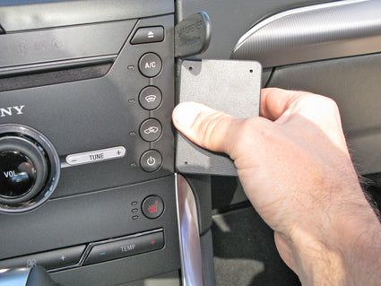 Brodit ProClip 855146 voor Ford S-Max 2016-2022 en Ford Galaxy 2016-2022 - detail van dashboardmontage