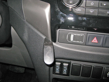 Brodit ProClip 855148 voor Fiat Fullback 2016-2021 en Mitsubishi L200 2016-2019 - montagepositie op dashboard