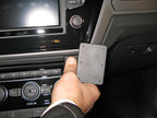 Brodit ProClip 855163 voor Volkswagen Touran 2016-2026 - detail van dashboardmontage