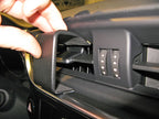 Brodit ProClip 855164 voor Scion iM 2016-2018, Toyota Corolla 2016-2018 e.a. - detail van dashboardmontage