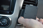 Brodit ProClip 855167 voor Chevrolet Tahoe 2015-2020, Chevrolet Suburban 2015-2020 e.a. - detail van dashboardmontage