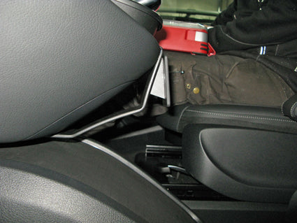 Brodit ProClip 855188 voor Mercedes Benz V-Class 2016-2024 - detail van dashboardmontage