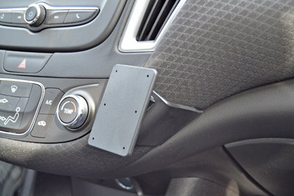 Brodit ProClip 855194 voor Chevrolet Malibu 2016-2025 - detail van dashboardmontage