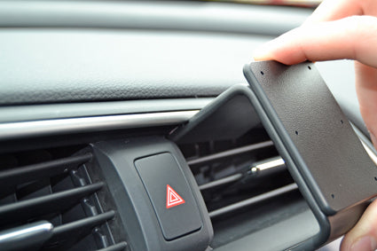 Brodit ProClip 855199 voor Honda Civic 2016-2021 en Honda Civic 2019-2021 - montagepositie op dashboard
