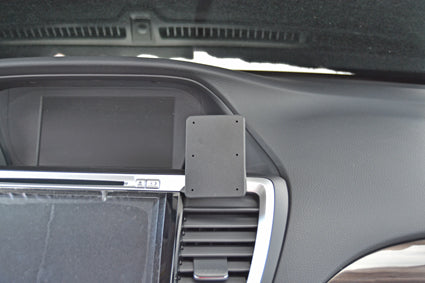 Brodit ProClip 855205 voor Honda Accord Coupé 2015-2017 en Honda Accord 2015-2017 - detail van dashboardmontage