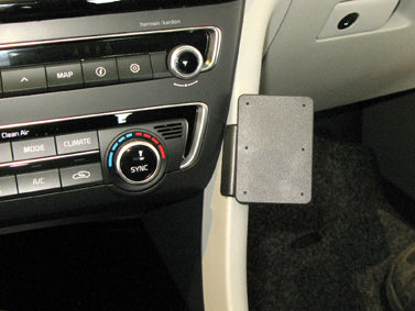 Brodit ProClip 855211 voor Kia Optima 2016-2020 - detail van dashboardmontage