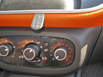 Brodit ProClip 855217 voor Smart ForTwo 2015-2024 en Smart ForFour 2015-2022 - montagepositie op dashboard
