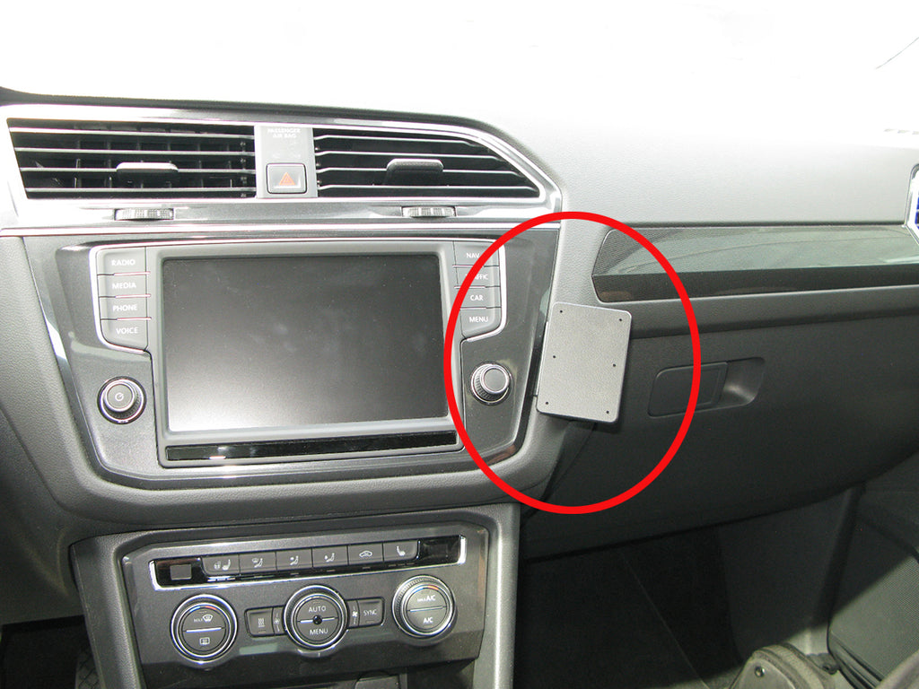 Brodit ProClip 855219 voor Volkswagen Tiguan 2017-2024 - productfoto zwarte ABS montagebasis