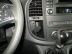 Brodit ProClip 855220 voor Mercedes Benz Vito 2015-2023 - montagepositie op dashboard