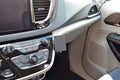 Brodit ProClip 855234 voor Chrysler Voyager 2020-2024 en Chrysler Pacifica 2016-2024 - installatiepositie