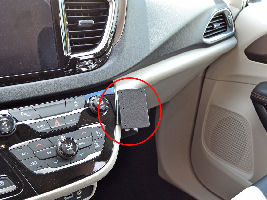 Brodit ProClip 855234 voor Chrysler Voyager 2020-2024 en Chrysler Pacifica 2016-2024 - montagefoto 6