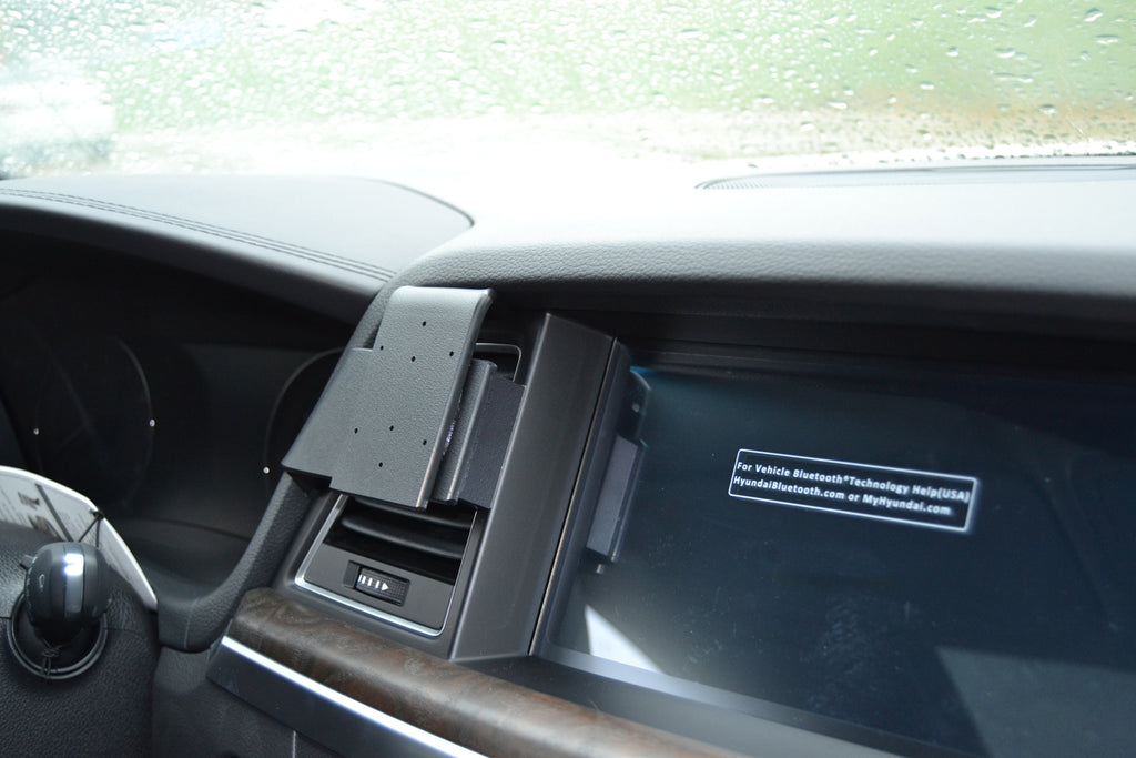Brodit ProClip 855236 voor Hyundai Genesis 2015-2020 - productfoto zwarte ABS montagebasis