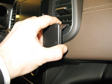 Brodit ProClip 855237 voor Renault Talisman 2016-2022 - detail van dashboardmontage