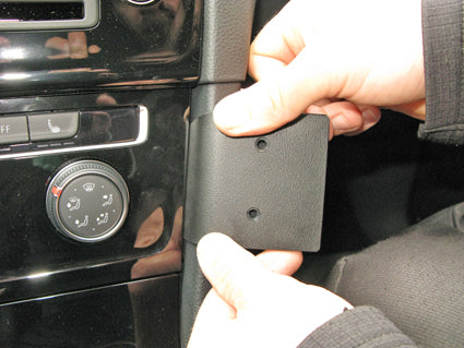 Brodit ProClip 855238 voor Volkswagen Golf VII Variant 2013-2020, Volkswagen Golf VII Sportscombi 2013-2020 e.a. - ProClip geplaatst in het voertuig