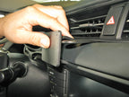 Brodit ProClip 855239 voor Toyota Avensis 2016-2019 - detail van dashboardmontage