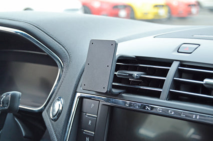 Brodit ProClip 855265 voor Lincoln Continental 2017-2022 - detail van dashboardmontage
