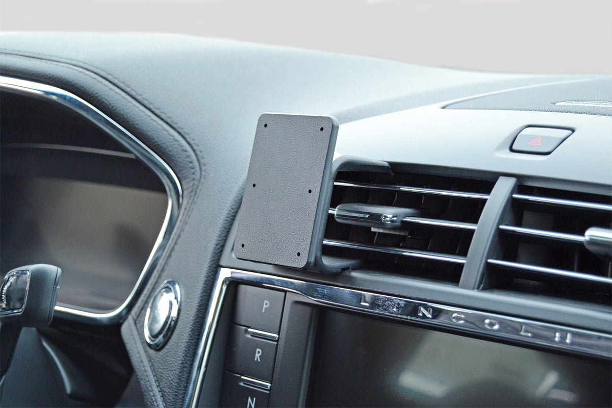 Brodit ProClip 855265 voor Lincoln Continental 2017-2022 - montagefoto 6