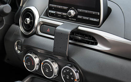 Brodit ProClip 855268 voor Fiat 124 Spider 2017-2022 - installatiepositie