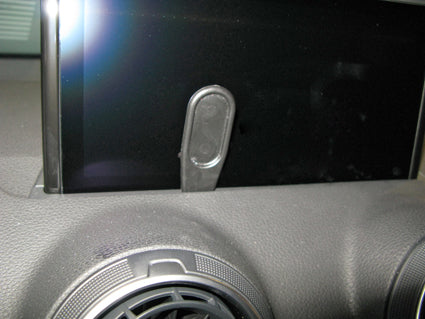 Brodit ProClip 855277 voor Audi Q2 2017-2023 - montagepositie op dashboard