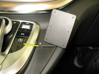 Brodit ProClip 855279 voor Mercedes Benz V-Class 2016-2024 - ProClip geplaatst in het voertuig