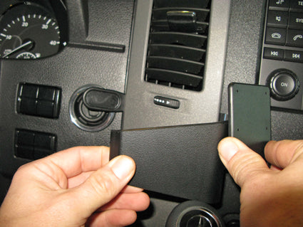 Brodit ProClip 855280 voor Mercedes Benz Sprinter 2007-2018 - ProClip geplaatst in het voertuig