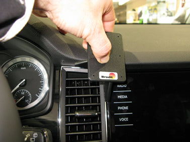 Brodit ProClip 855292 voor Skoda Kodiaq 2017-2023 - montagepositie op dashboard