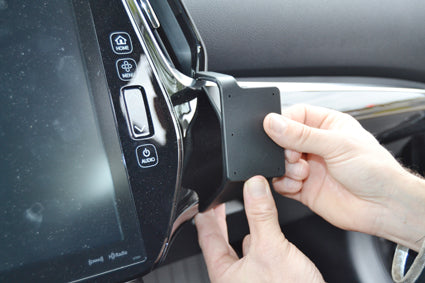 Brodit ProClip 855311 voor Toyota Prius Prime 2017-2019 - ProClip geplaatst in het voertuig