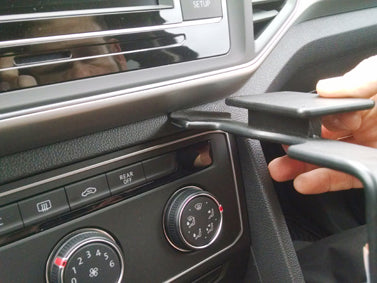 Brodit ProClip 855315 voor Volkswagen Atlas 2018-2023 - montagepositie op dashboard