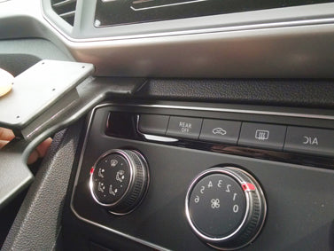 Brodit ProClip 855316 voor Volkswagen Atlas 2018-2023 - ProClip geplaatst in het voertuig