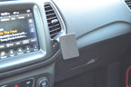 Brodit ProClip 855324 voor Jeep Compass 2017-2021 - detail van dashboardmontage