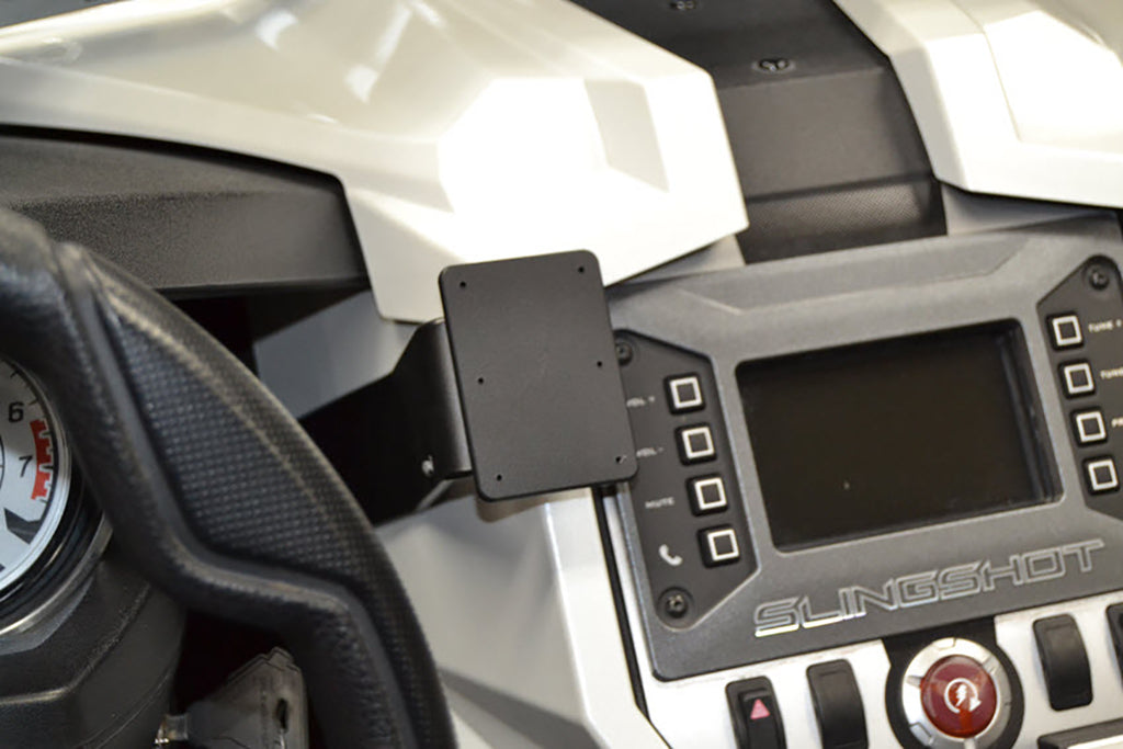 Brodit ProClip 855335 voor Polaris Slingshot 2014-2017 - productfoto zwarte ABS montagebasis