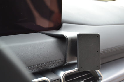 Brodit ProClip 855350 voor Mazda CX-5 2017-2020 - detail van dashboardmontage