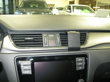 Brodit ProClip 855356 voor Skoda Rapid 2018-2019 - detail van dashboardmontage
