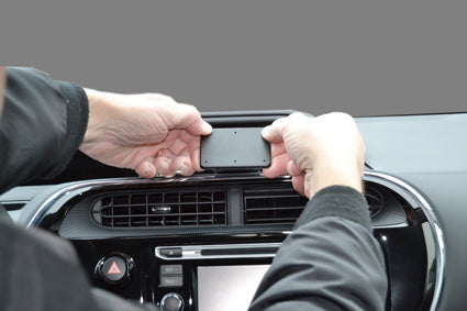Brodit ProClip 855365 voor Toyota Prius c 2018-2020 - ProClip geplaatst in het voertuig