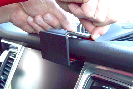 Brodit ProClip 855387 voor Porsche Macan 2015-2019 - ProClip geplaatst in het voertuig