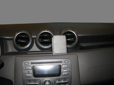 Brodit ProClip 855395 voor Dacia Duster 2018-2022 - detail van dashboardmontage