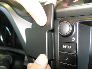 Brodit ProClip 855444 voor Toyota RAV 4 2013-2018 - ProClip geplaatst in het voertuig
