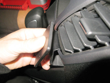 Brodit ProClip 855451 voor Ford Transit Connect 2019-2023 en Ford Tourneo Connect 2019-2022 - montagepositie op dashboard
