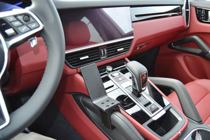 Brodit ProClip 855457 voor Porsche Cayenne 2019-2026 - detail van dashboardmontage