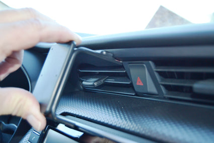 Brodit ProClip 855464 voor Nissan Kicks 2019-2024 - montagepositie op dashboard