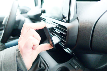 Brodit ProClip 855484 voor Citroen Berlingo III 2019-2024, Fiat Doblò 2023-2024 e.a. - montagepositie op dashboard