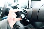 Brodit ProClip 855484 voor Citroen Berlingo III 2019-2024, Fiat Doblò 2023-2024 e.a. - montagepositie op dashboard
